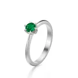 Pierścionek z białego złota ze szmaragdem AJPZ_023 Pierścionek z białego złota ze szmaragdem AJPZ_023